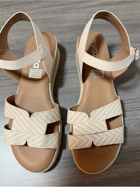 Vazza Neutral Woven Strap Platform Sandals with Ankle Sling Mex Size 25 US 8